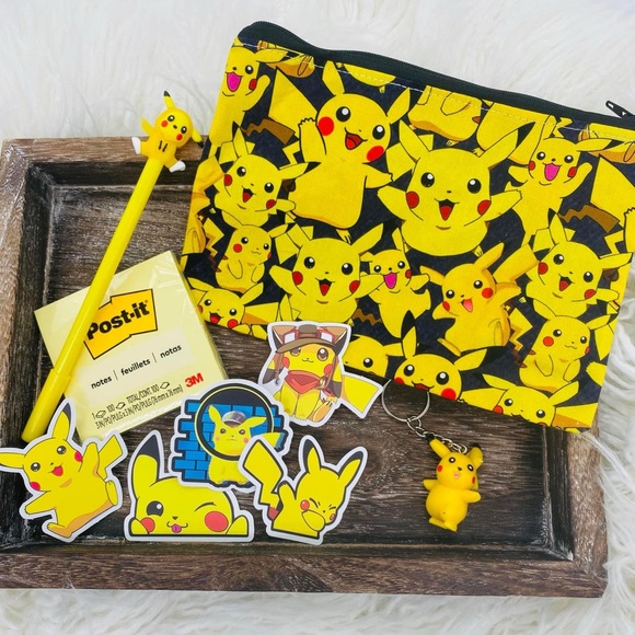 New Pokémon bundle - Picture 1 of 1